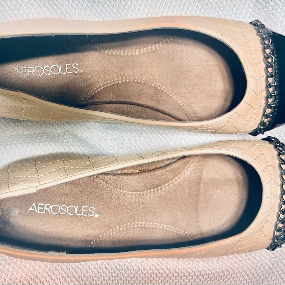 AEROSOLES Cream and Black Flats Versatile Comfort - Picture 2 of 6